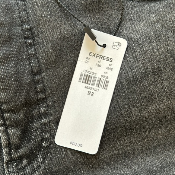 NWT! Super High Waisted Faux Leather Paneled 90’s Slim Jeans! - Picture 5 of 8